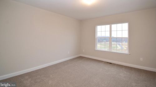 260 Ida Red Dr, Dauberville, PA 19533-8678