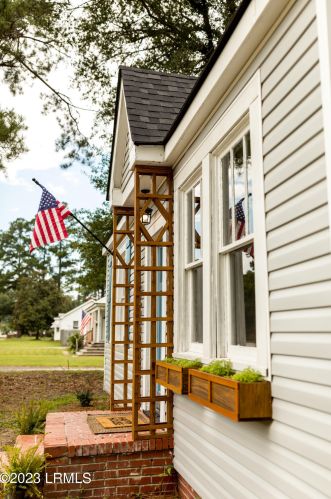 802 Locust St, Hampton SC  29924-2800 exterior