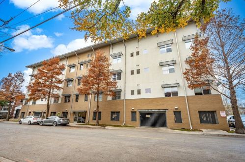 3015 Bryan St, Dallas TX 75204-6129 exterior