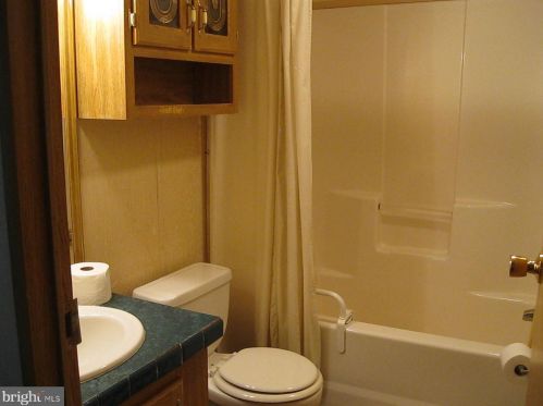 1 Chris Amber Dr, Molino PA  17961-9089 exterior