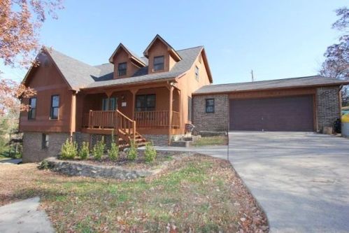 1052 Greenbriar Rd, Lawrenceburg, KY 40342-9720