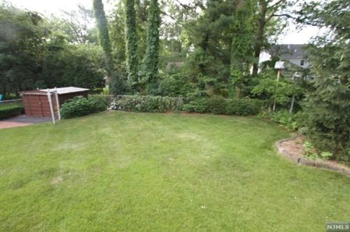 434 Harristown Rd, Ridgewood NJ  07452-2836 exterior