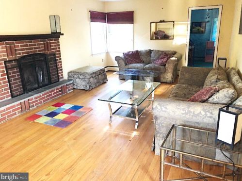 274 Fieldboro Dr, Trenton, NJ 08648-3914