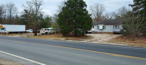 1142 Toms River Rd, Jackson Twp, NJ 08527-5242
