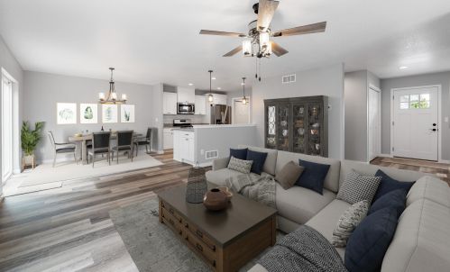 2111 Daisy Dr, West Bend, WI 53090-2707