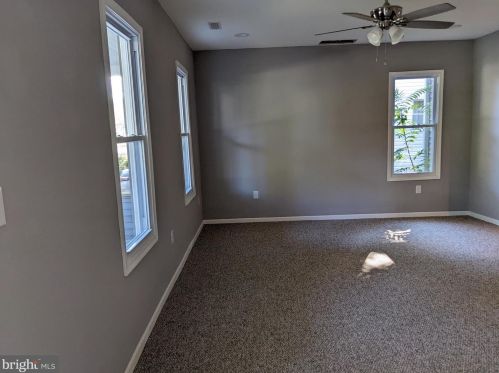 810 West St, Laurel, DE 19956-1930