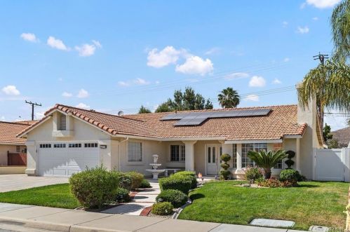 30098 Pebble Beach Dr, Menifee CA  92586-5212 exterior