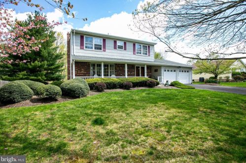 1086 Estates Blvd, Trenton, NJ 08690-2458