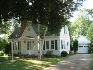 84 Dodge St, Clintonville, WI 54929-1415