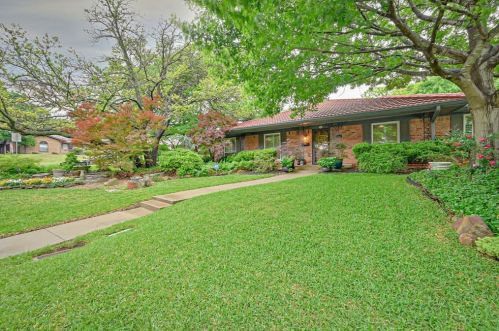 5662 Vega Dr, Fort Worth, TX 76133-2962