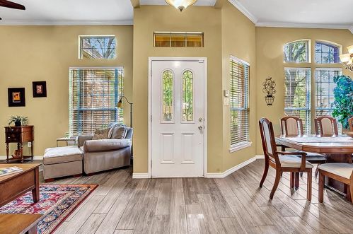 2836 Lincolnshire Dr, Richardson TX  75082-4934 exterior