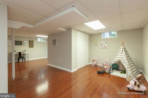 277 Black Cub Run Ln, Harpers Ferry WV  25425-6805 exterior