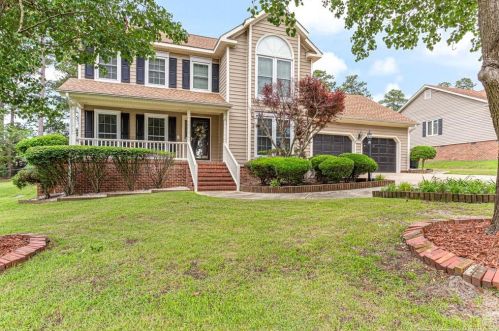 2053 Wood Duck Dr, Fayetteville, NC 28304-5690
