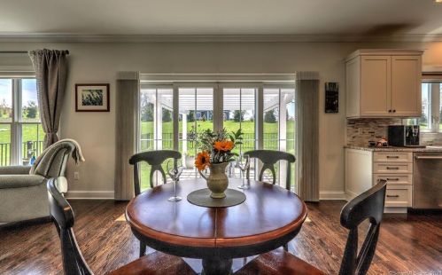 37 Mill Rd, North Branford CT  06471-1019 exterior