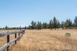 22123 Nelson Rd, Bend, OR 97701-9790