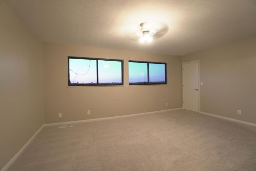 5010 Nob Hl Dr, Newport KY  41075-4096 exterior
