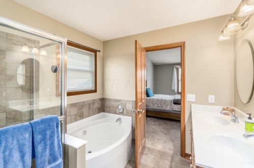 103 Glen Crossing Dr, Pataskala OH  43062 exterior