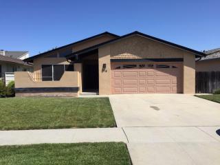 316 Primavera Way, Salinas CA  93901-1759 exterior