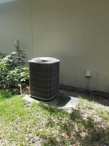 740 Live Oak Ave, Orange City FL  32763-8863 exterior