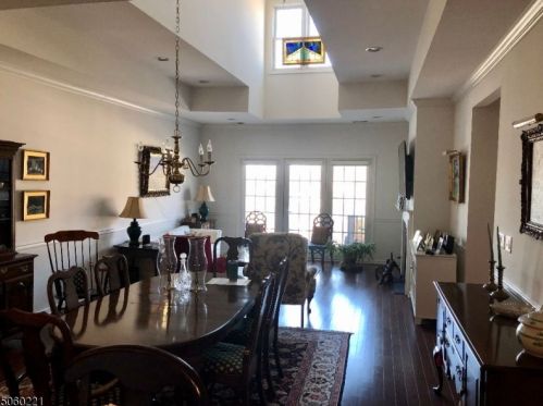 36 Silicon Dr, West Paterson, NJ 07424-4225