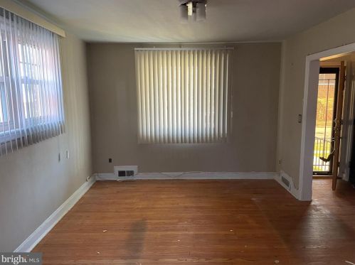147 47th St, Washington, DC 20019-8430