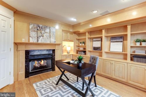 12158 Chancery Sta Cir, Herndon VA 20190-5803 exterior