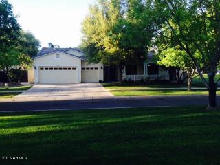 2974 Park Ave, Gilbert, AZ 85234-6358