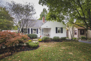 395 Fallis Rd, Columbus, OH 43214-3727