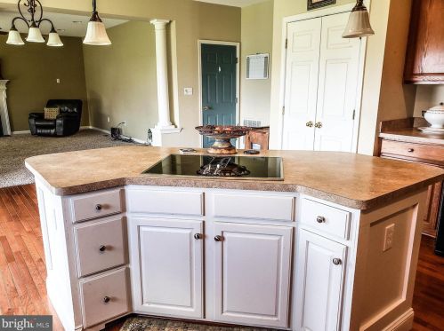 3810 Rolling Hills Dr, Upton PA  17225-8392 exterior