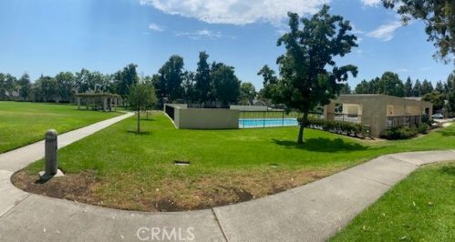 73 Woodleaf, Irvine CA  92614-7081 exterior