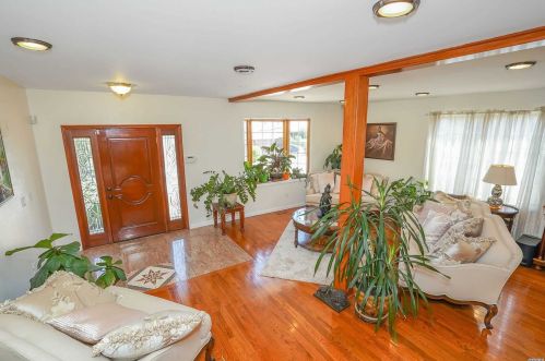 45 1st St, Floral Park NY  11003-2919 exterior