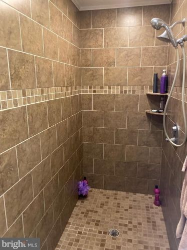 6305 Ridge Top Ct, Spotsylvania VA  22553-1611 exterior