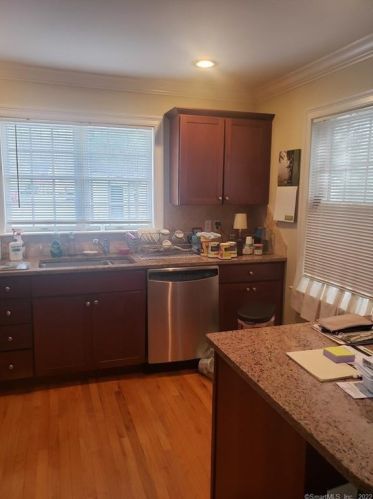 3 Pinehurst Ln, Moodus, CT 06469-1176