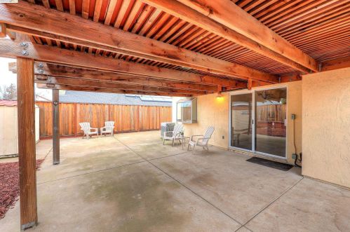 1861 Concannon Dr, Oakley CA  94561-3018 exterior