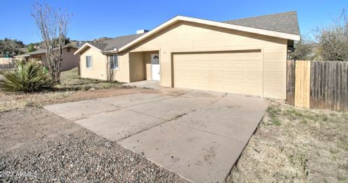 5755 Laura Ln, Mcguireville, AZ 86335-5900
