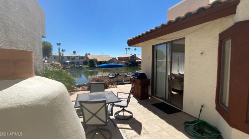 517 Marina Dr, Gilbert, AZ 85233-6609
