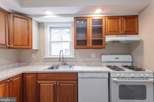 924 Washington St, Norristown, PA 19401-4436
