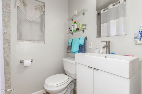 2953 19th Ave, Phoenix AZ  85015-6007 exterior