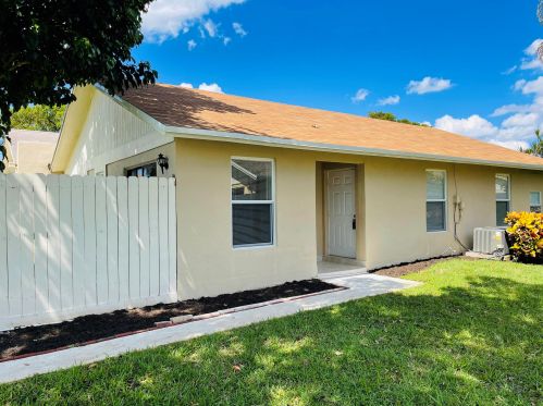 213 1st Cir, Boynton Beach, FL 33435-7261