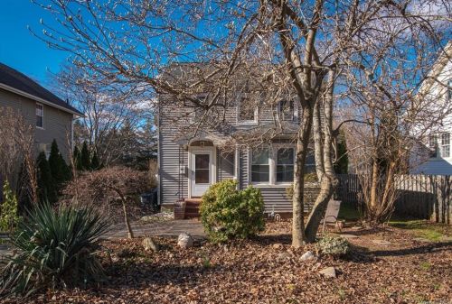 22 Conger Ave, Congers, NY 10920-1902