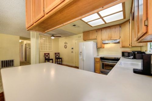 10909 Walnutwood Way, Rancho Cordova CA  95670-5114 exterior