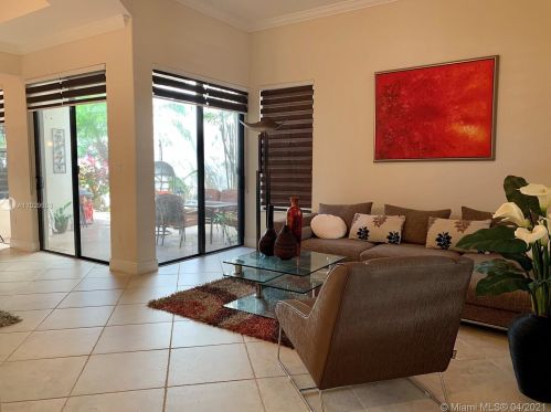 8286 39th Ct, Hollywood FL  33024-5052 exterior