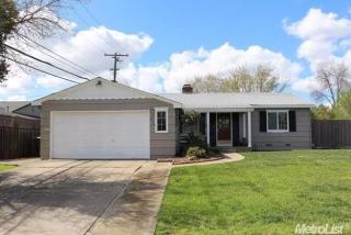 2067 Venus Dr, Sacramento, CA 95864-0862