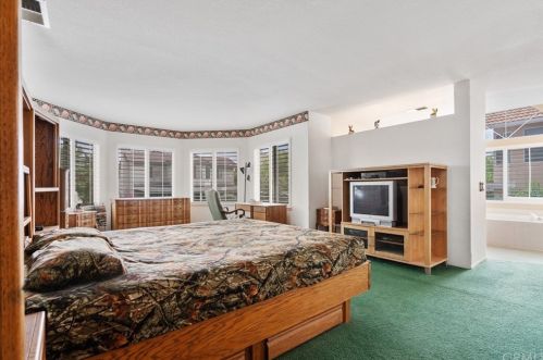 8512 Rosemary Dr, Riverside CA exterior