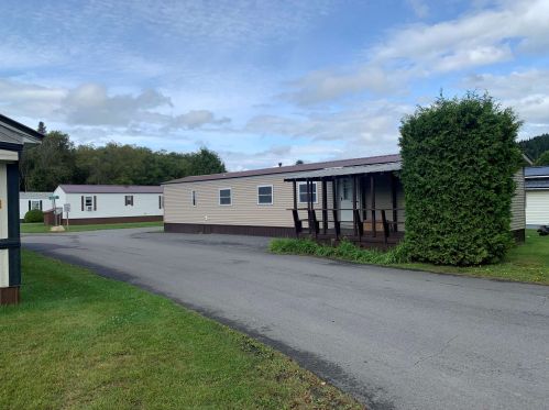 4 Birch St, Columbia, NH 03576-3104