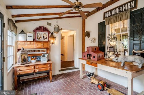 2564 Skippack Pike, Lansdale PA exterior