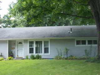 5839 Midwest Ave, Toledo OH  43613-1103 exterior