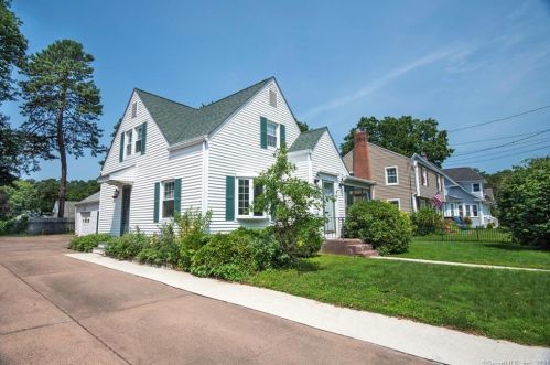 60 Alton St, Manchester, CT 06042-3549