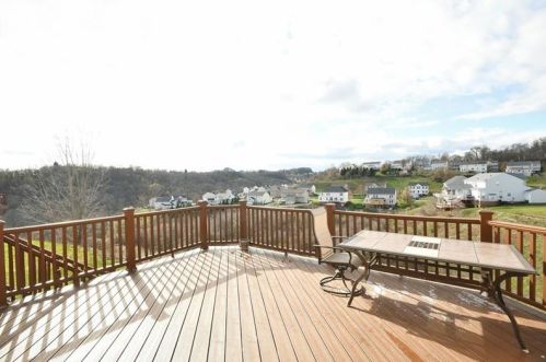 5304 Terrace View Dr, Mc Donald, PA 15057-3530