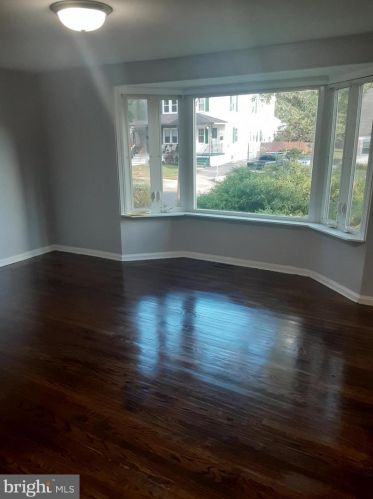 417 Walnut St, Camden NJ  08106-2136 exterior